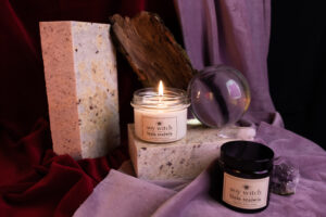 Biała szałwia – czym jest ta modna roślina? 4 Biała szałwia - świeczki sojowe